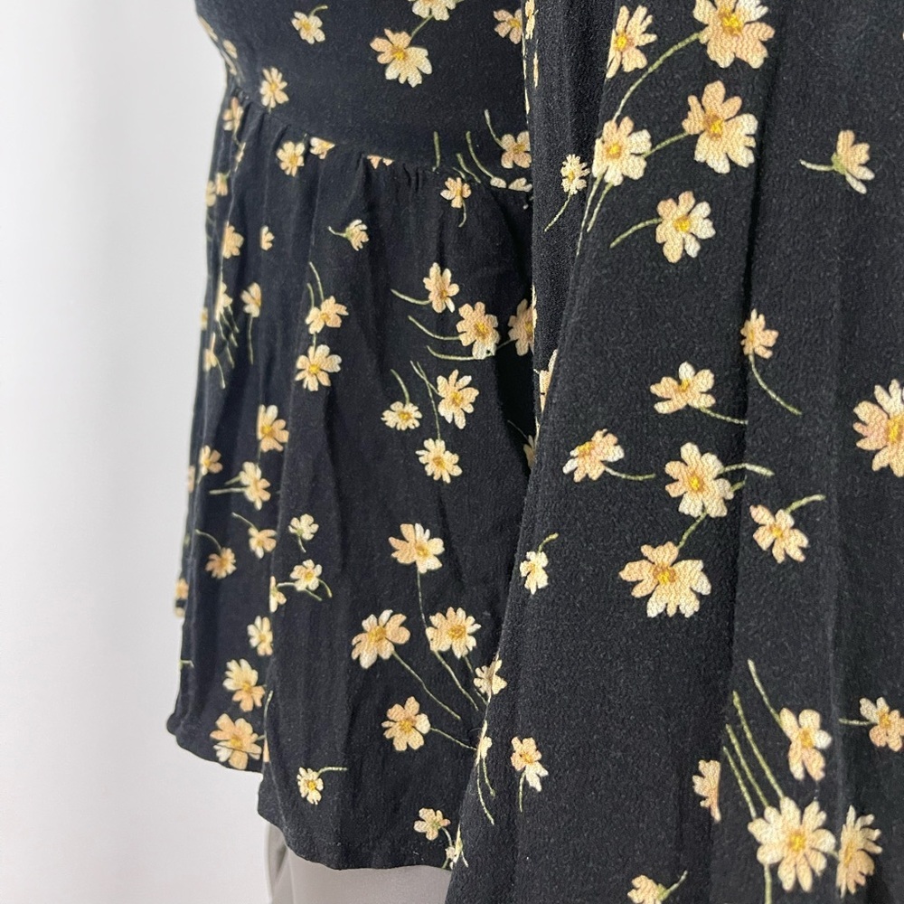 American Eagle Outfitters Blouse Womens S Black w. Yellow Floral Puff Sleeve Top - Picture 9 of 14